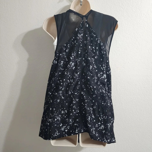 URBAN OUTFITTERS Silence + Noise Black White Splatter Print Open Vest Size S - Picture 5 of 11